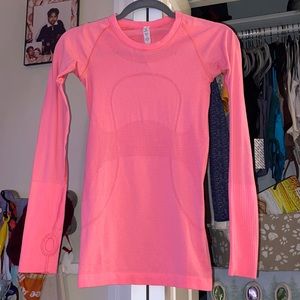 Lululemon Swiftly Tech Size 2
